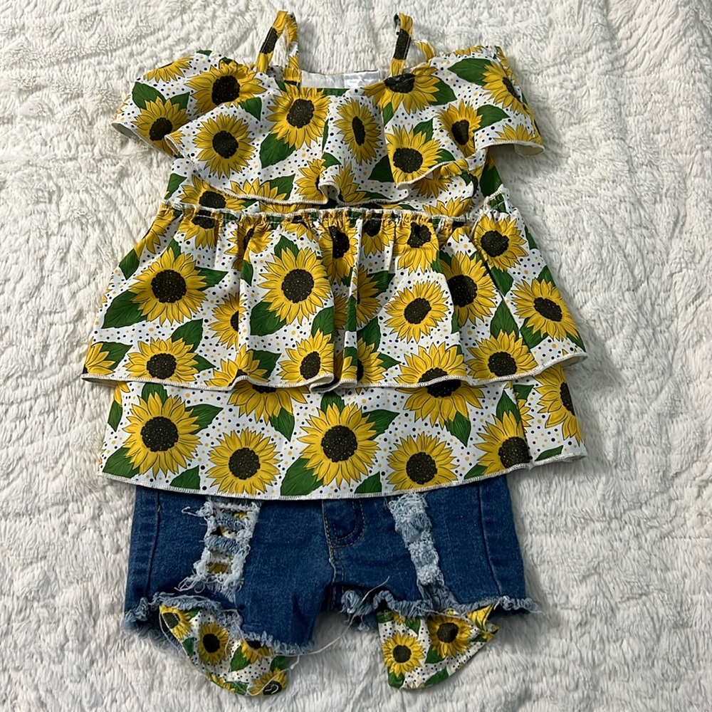 Sunflower matching set. Size small
